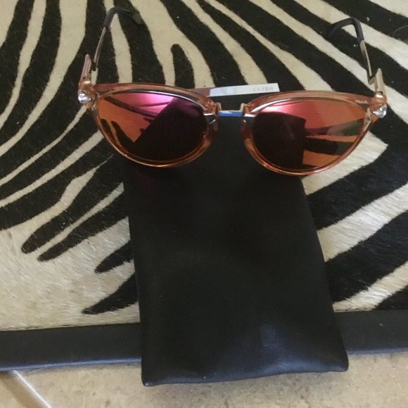 Fendi sunglasses New main image 3